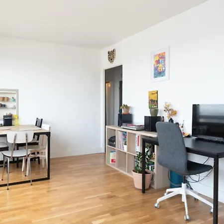 Charming 50M With View On All Paris ! * פריז